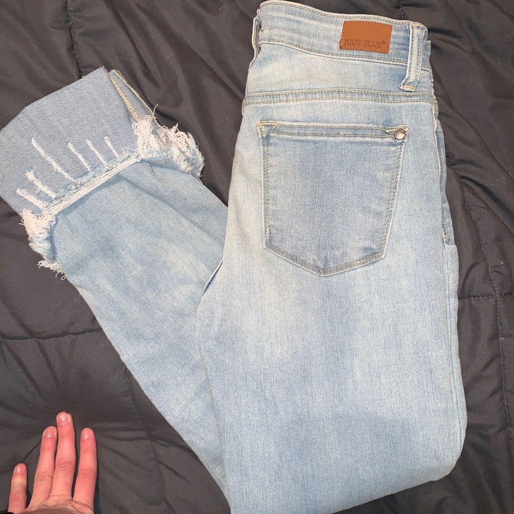 Judy Blue cropped relaxed fit jeans. Worn once